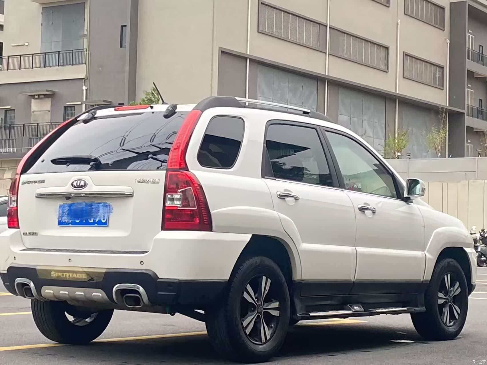 Kia GLS, 2011 6