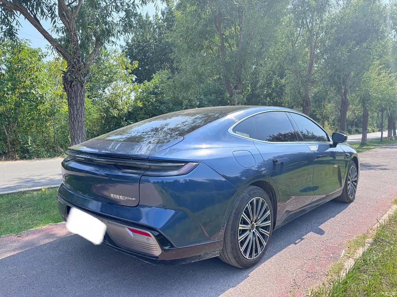 Geely 8, 2025 9