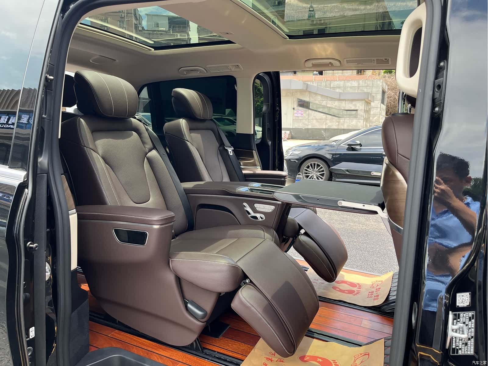 Mercedes-Benz V-Class, 2022 17