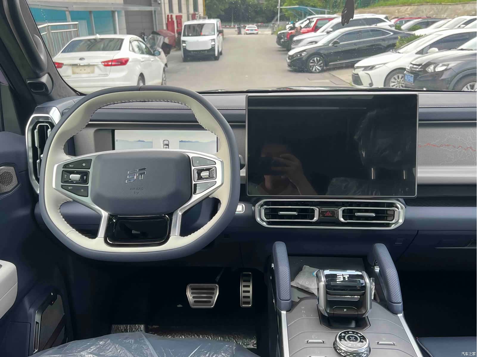 Jetour Traveller, 2026 10