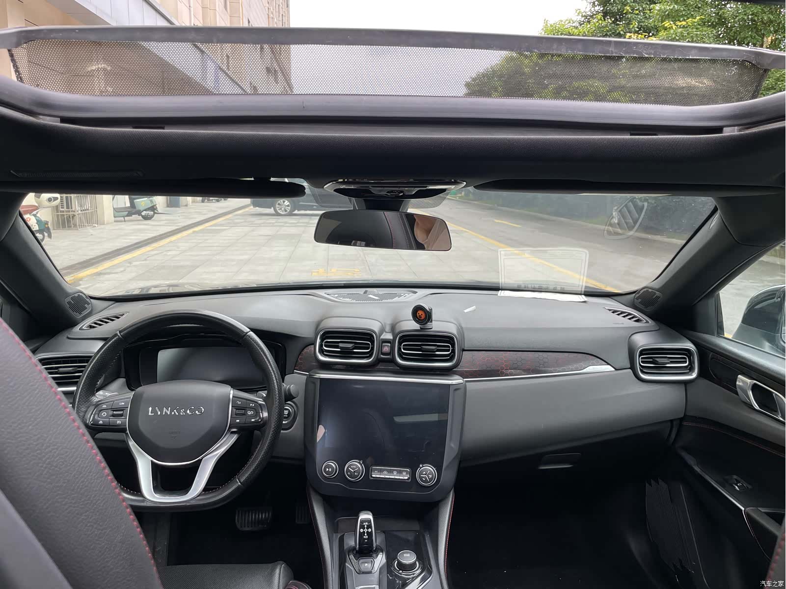 Lynk & Co 01, 2019 12