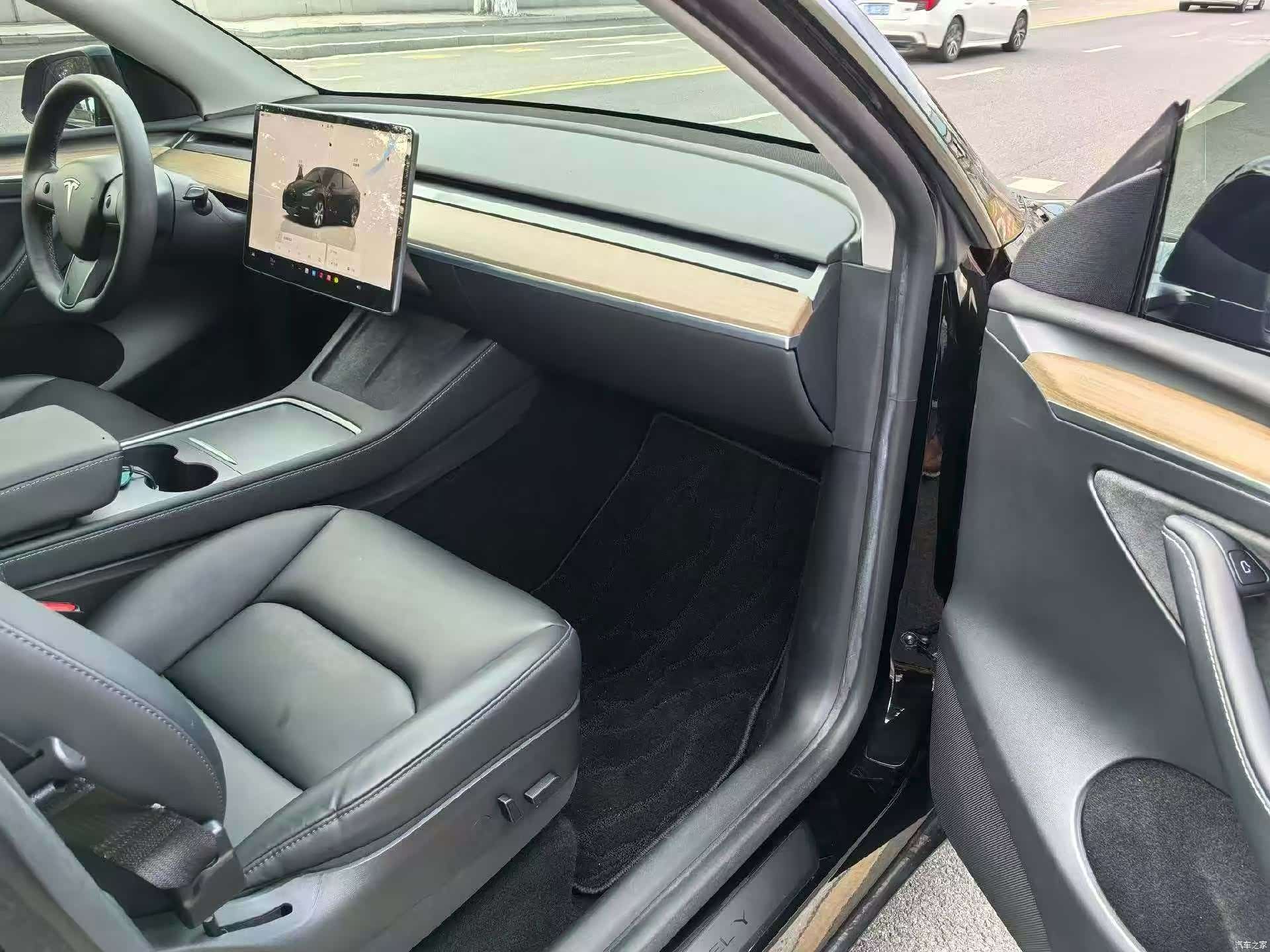 Tesla Model Y, 2022 8