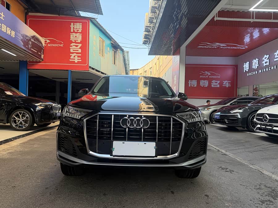 Audi Q7 2023, фото 2