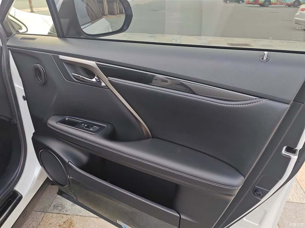 Lexus RX, 2018 6