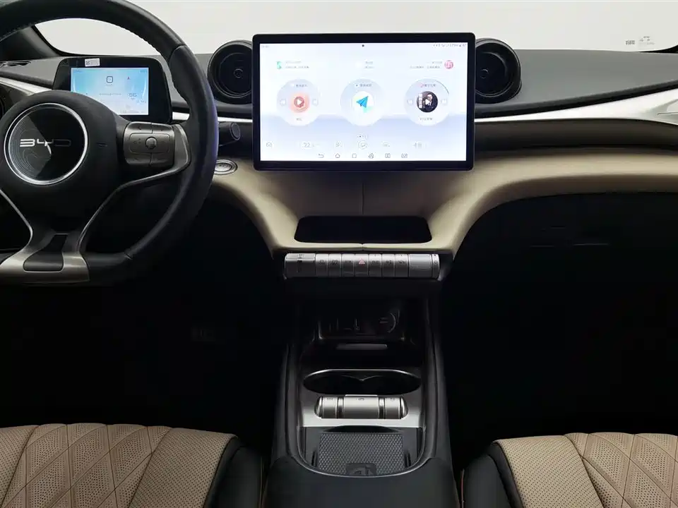 BYD dolphin