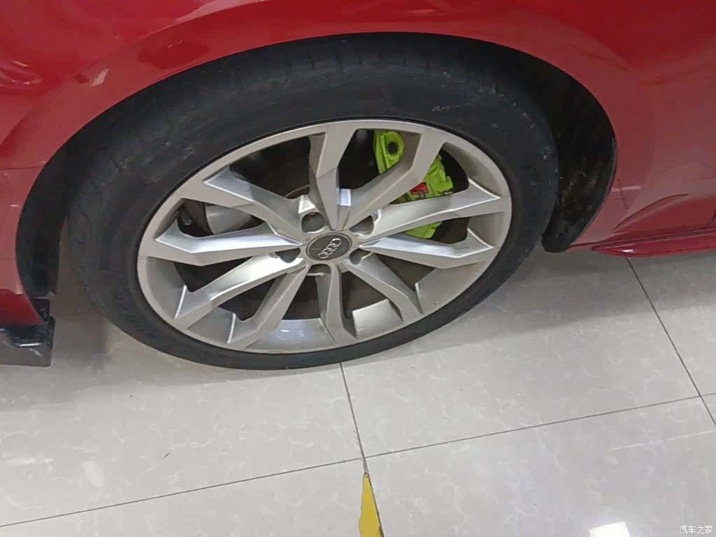 Audi A4L, 2018 23