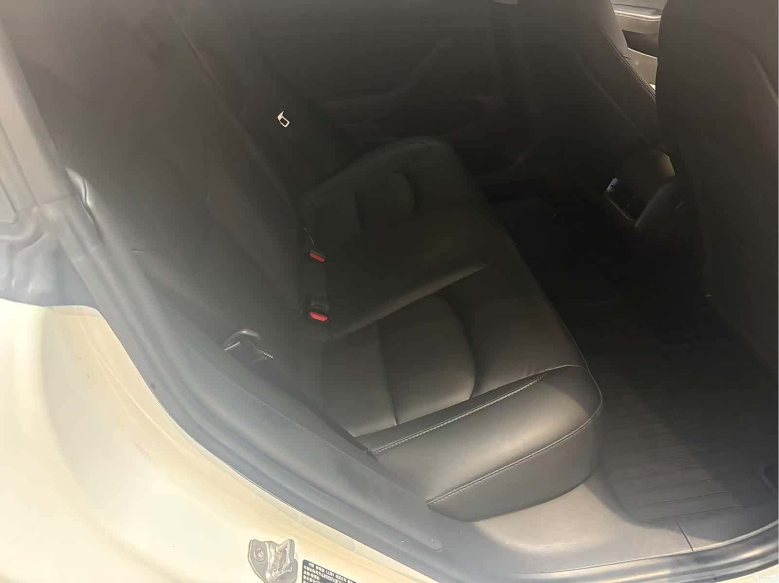 Tesla Model 3, 2021 17