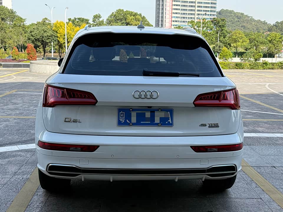 Audi Q5L