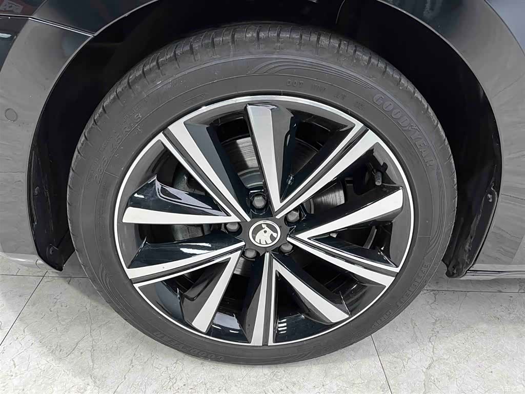 Skoda Superb, 2024 20