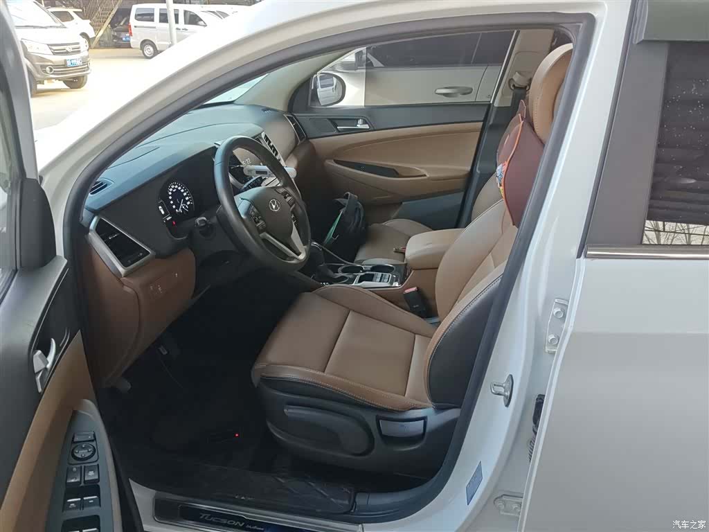Hyundai Tucson, 2016 11