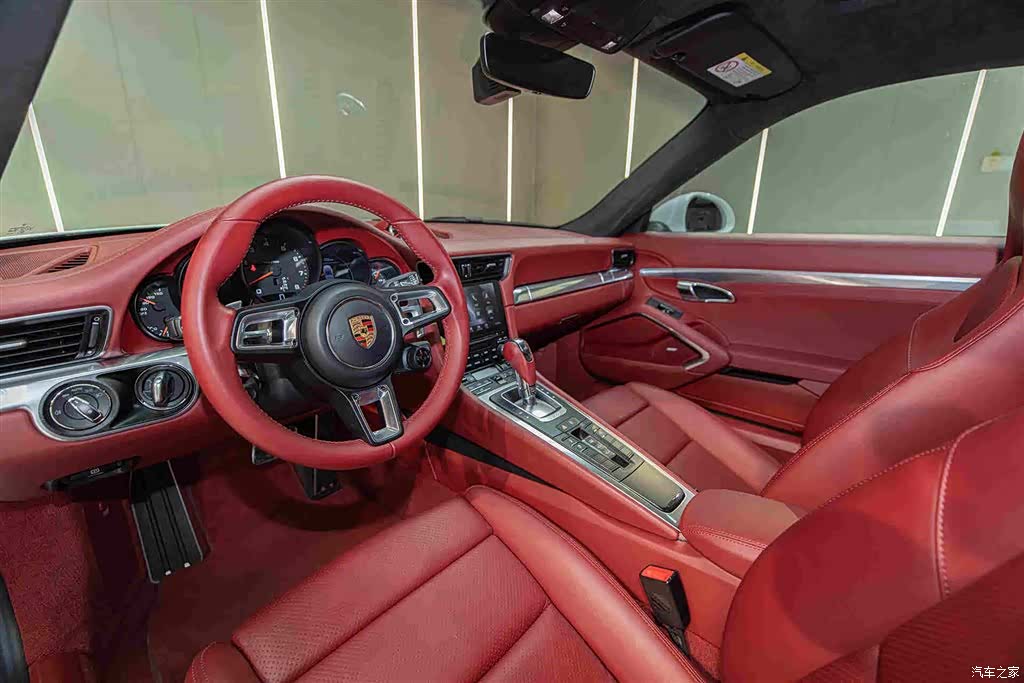 Porsche 911, 2019 15