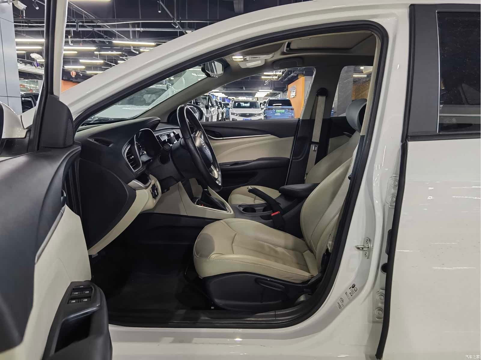 Buick V, 2019 4