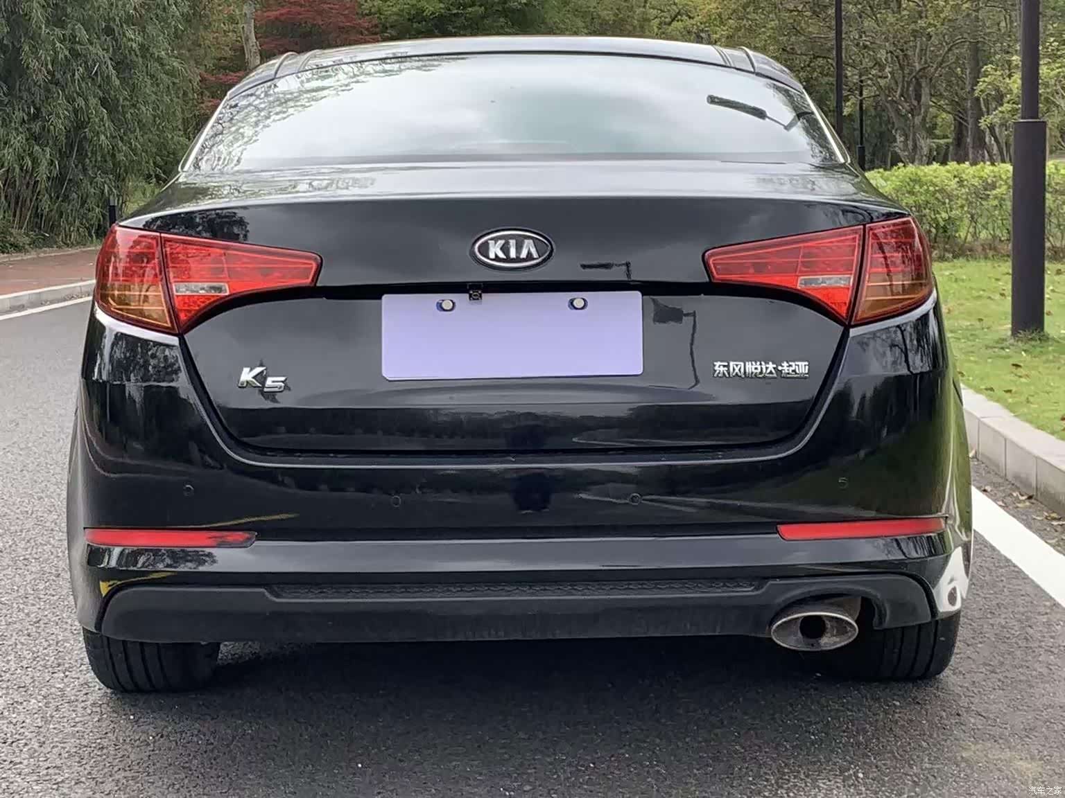 Kia K5, 2011 4