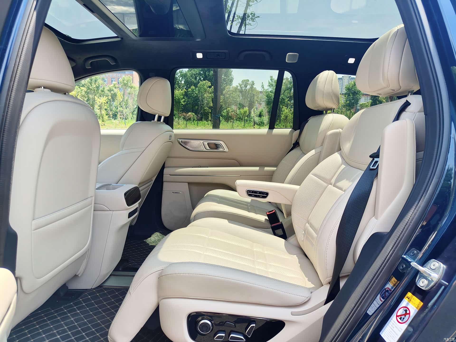 Deepal S09, 2025 6
