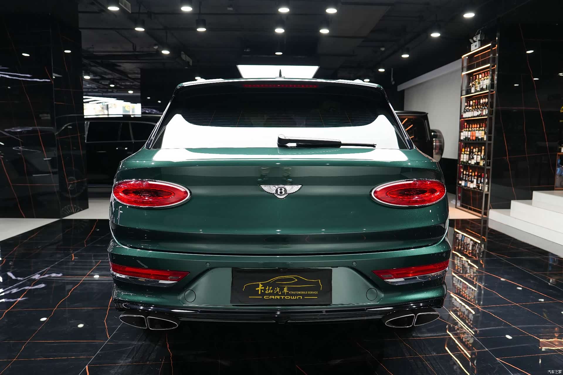 Bentley Bentayga, 2021 9
