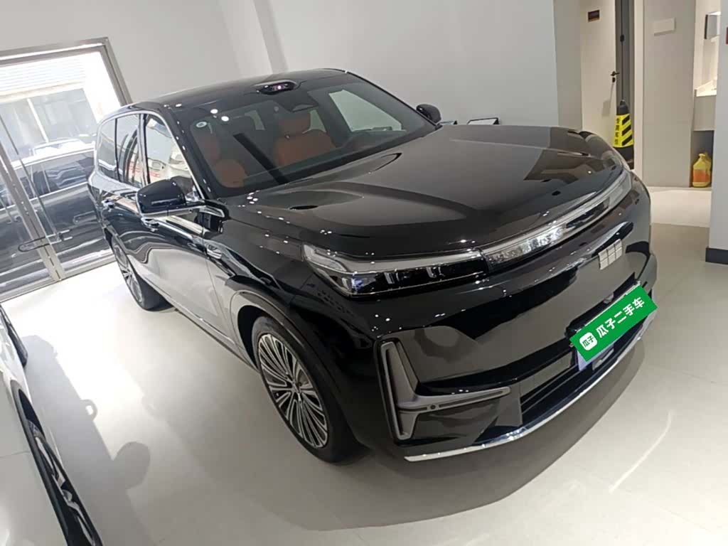 Geely M9, 2025 4