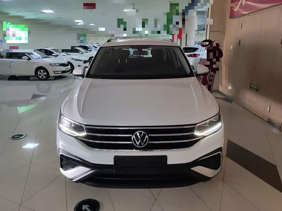 Volkswagen Tiguan L