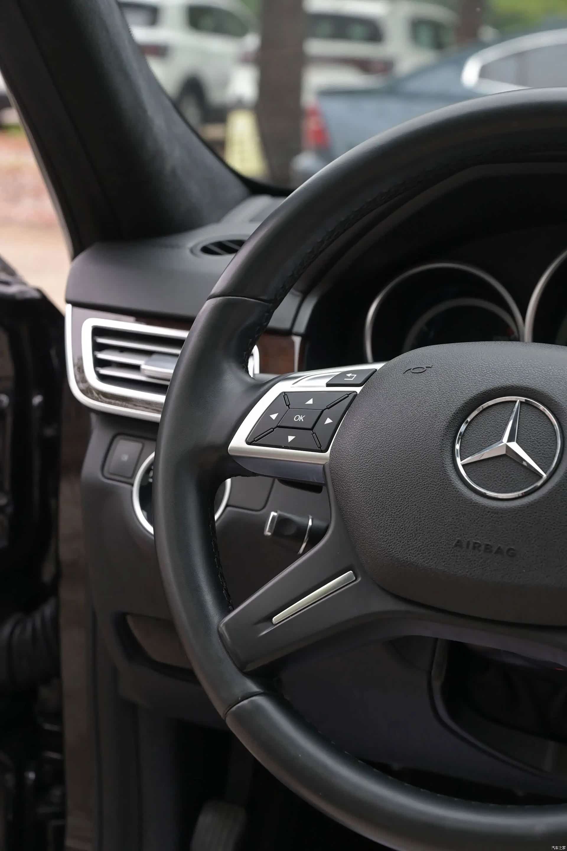 Mercedes-Benz E-Class, 2014 13