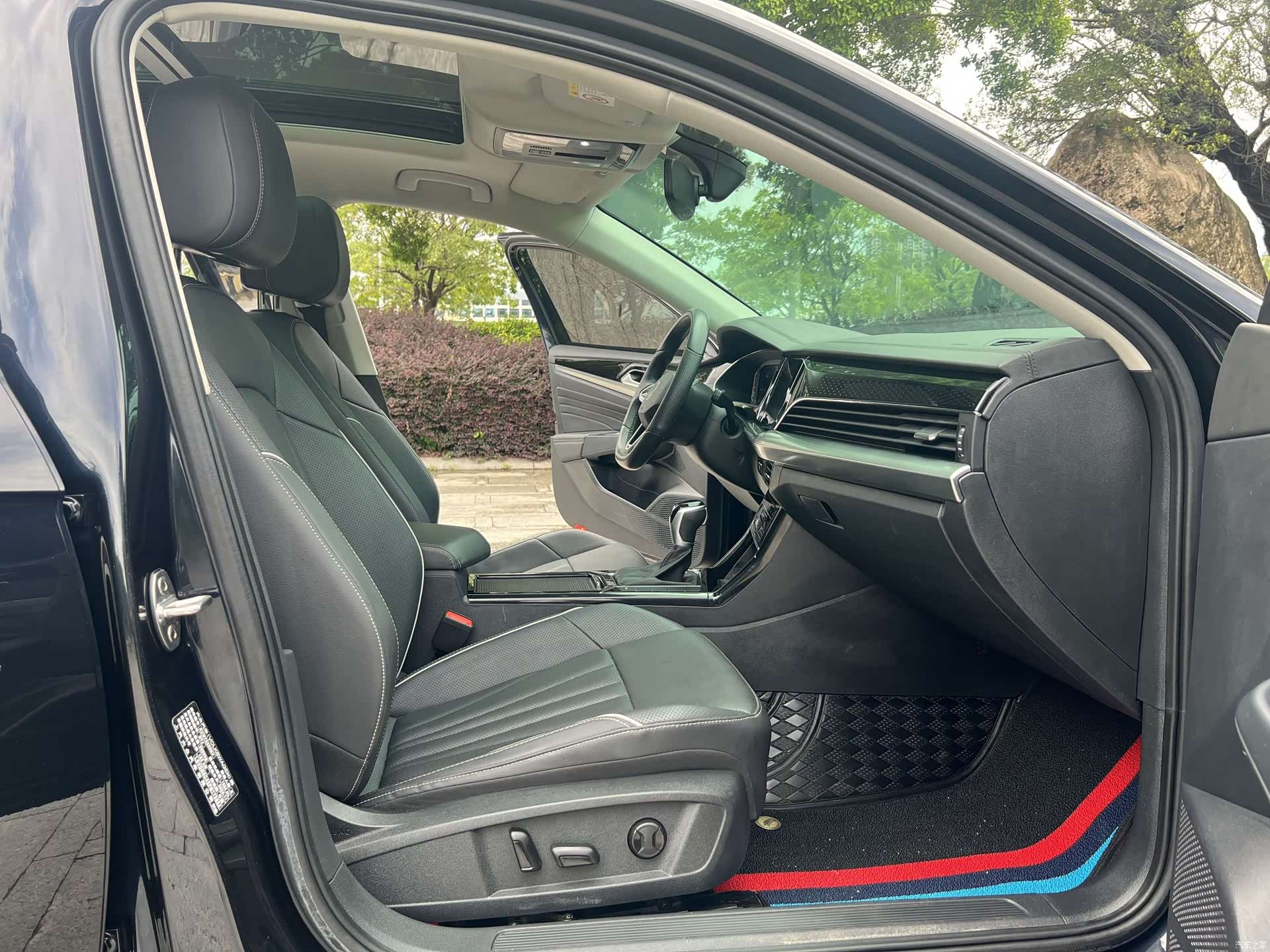 Volkswagen Passat, 2024 12