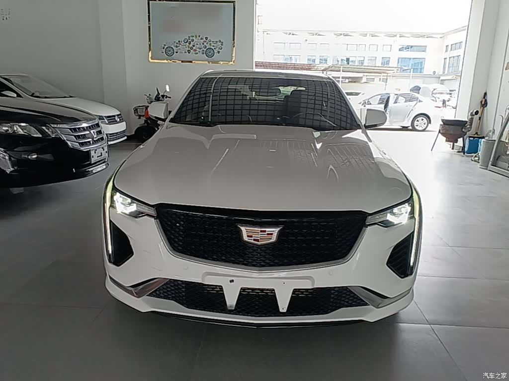 Cadillac CT4, 2021 3