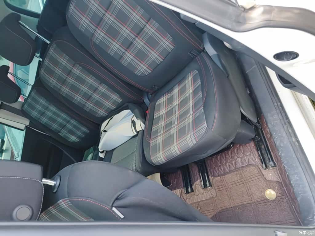 Volkswagen Xia, 2017 17