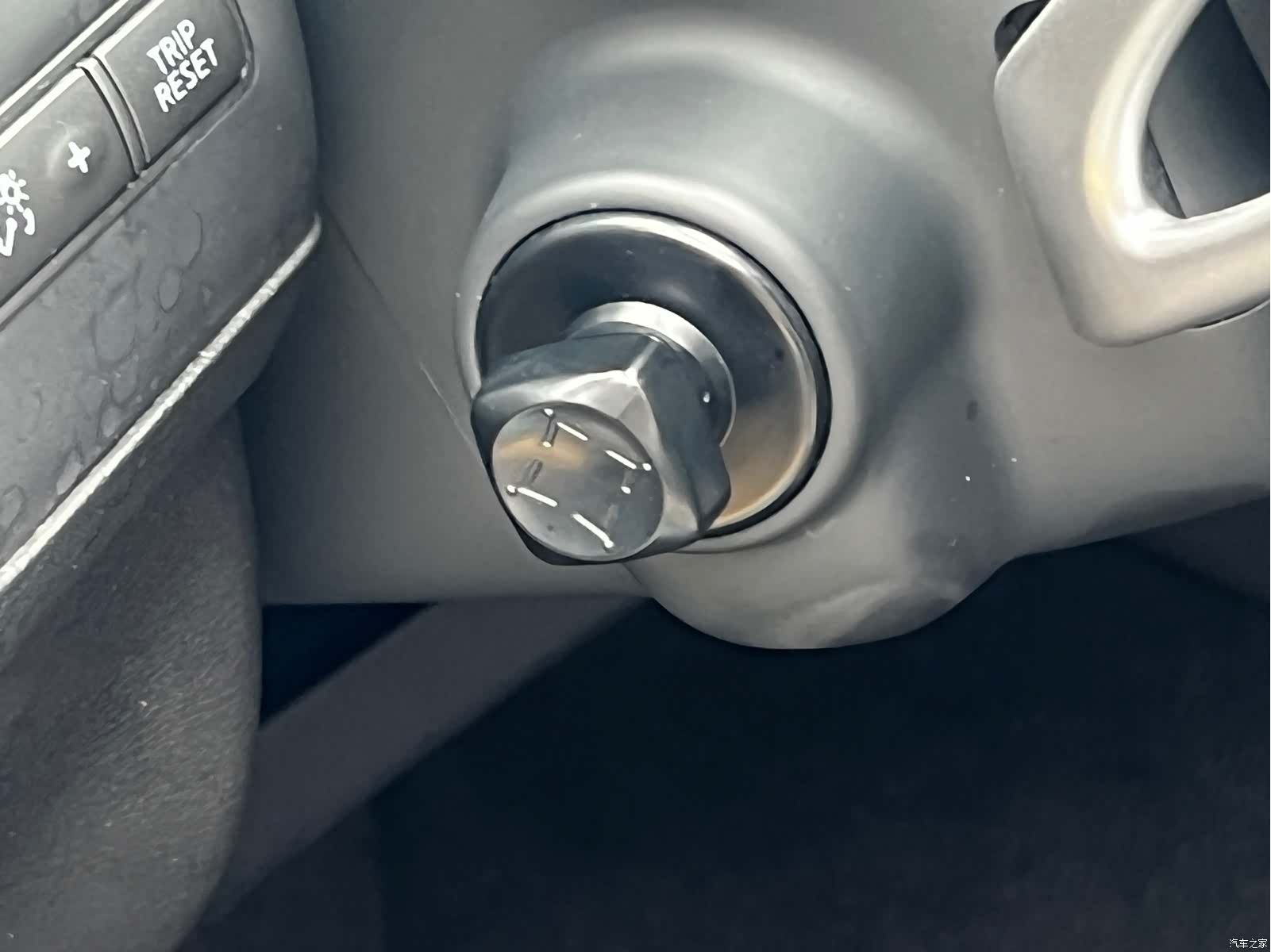 Infiniti Q50L, 2017 23