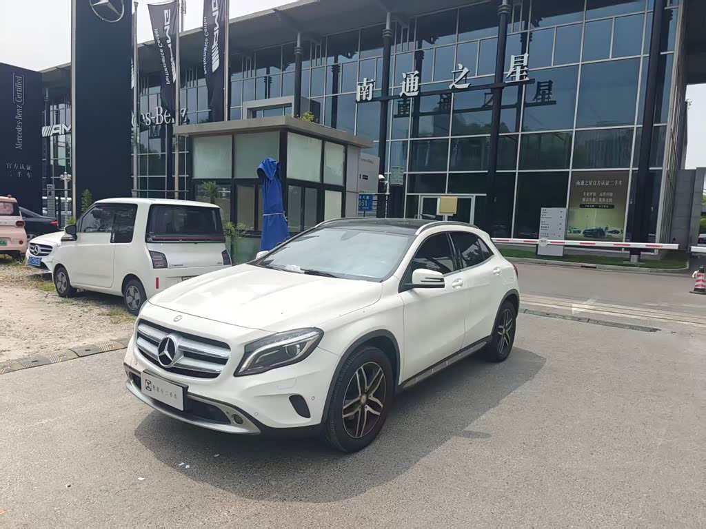 Mercedes-Benz GLA