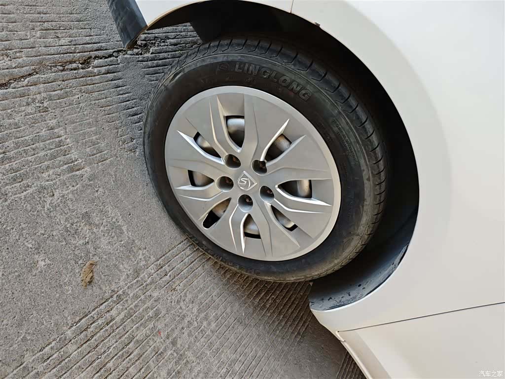 Wuling 730, 2019 23