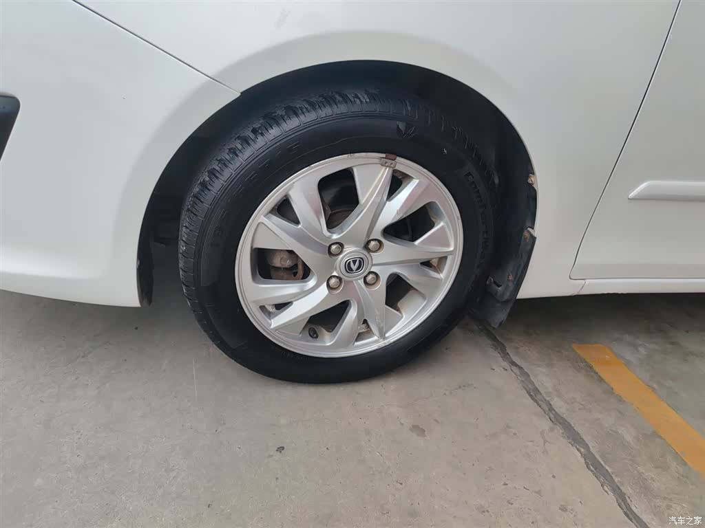 Changan V5, 2015 23