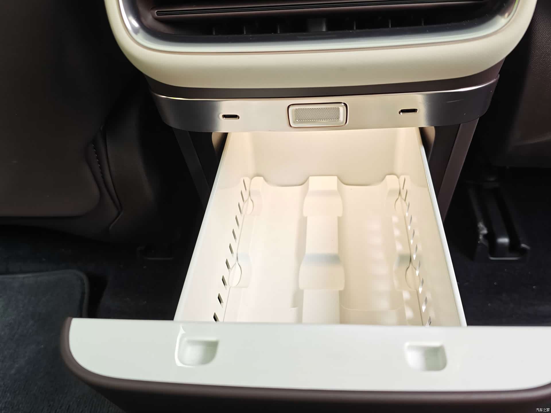 Xiaomi SU7, 2026 15