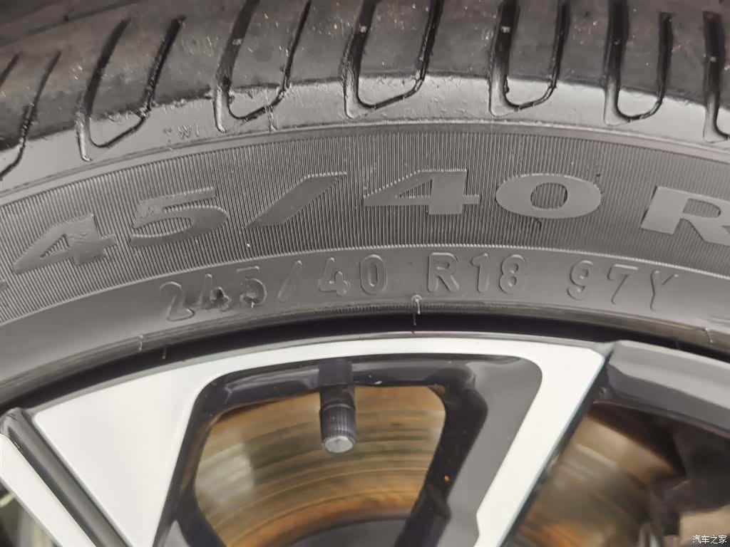 Audi A4L, 2022 24
