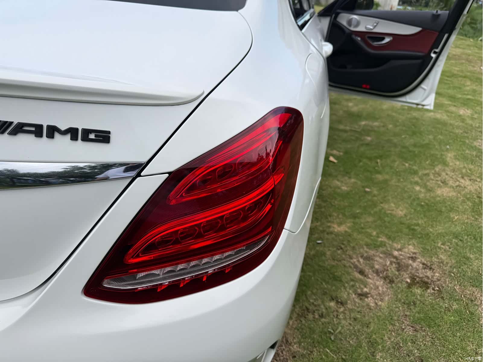 Mercedes-Benz C-Class, 2018 16