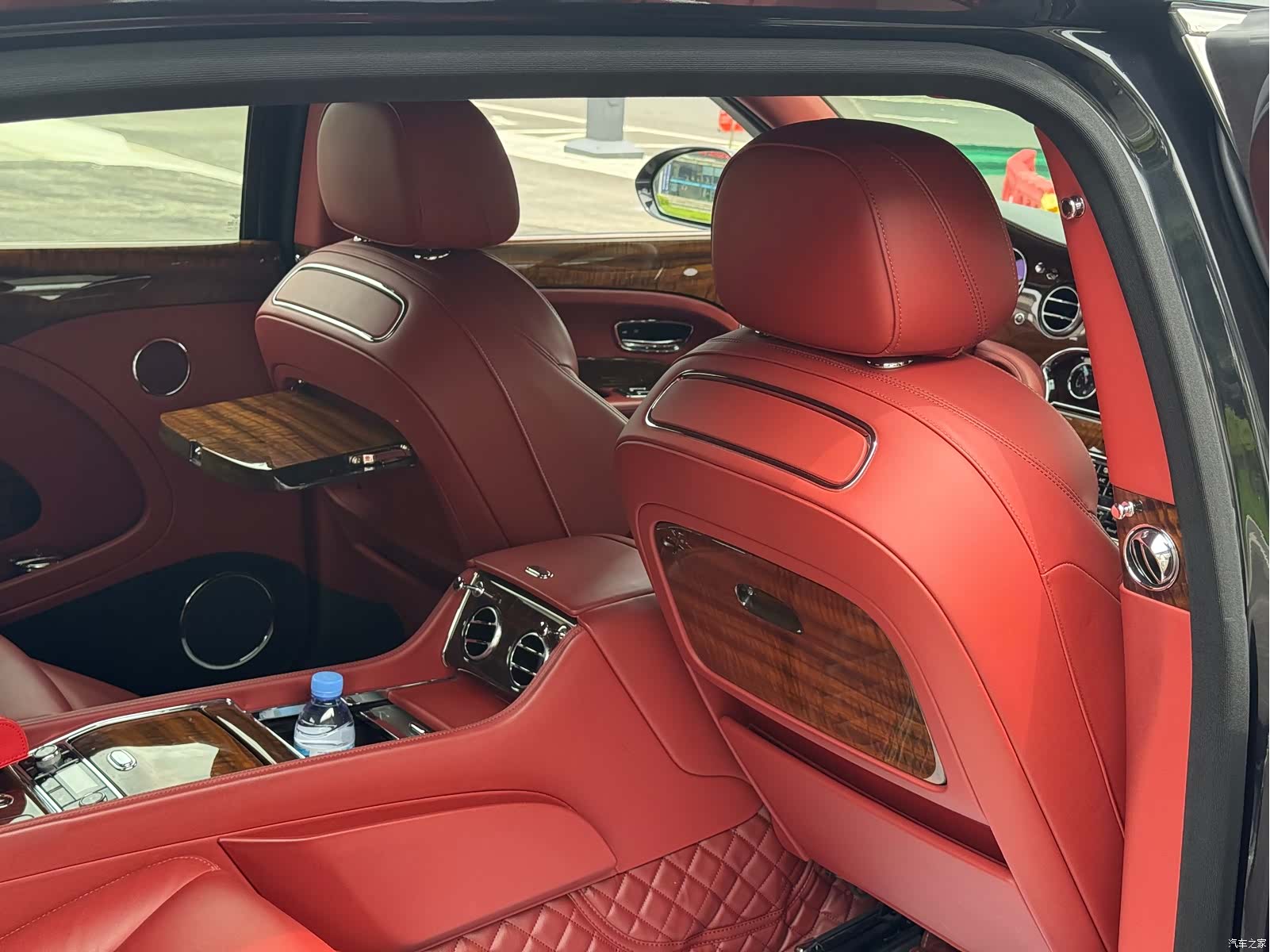 Bentley Mulsanne, 2018 14