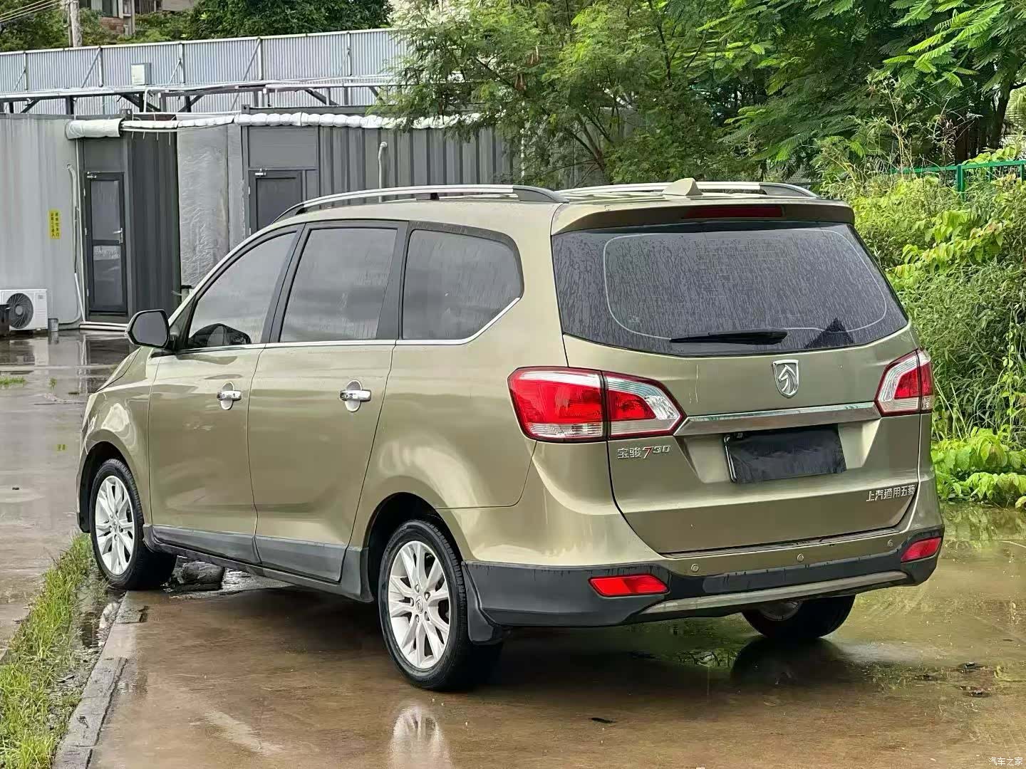 Wuling 730, 2014 8
