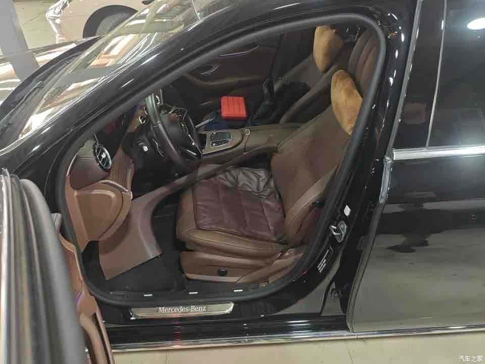 Mercedes-Benz E-Class, 2023 4