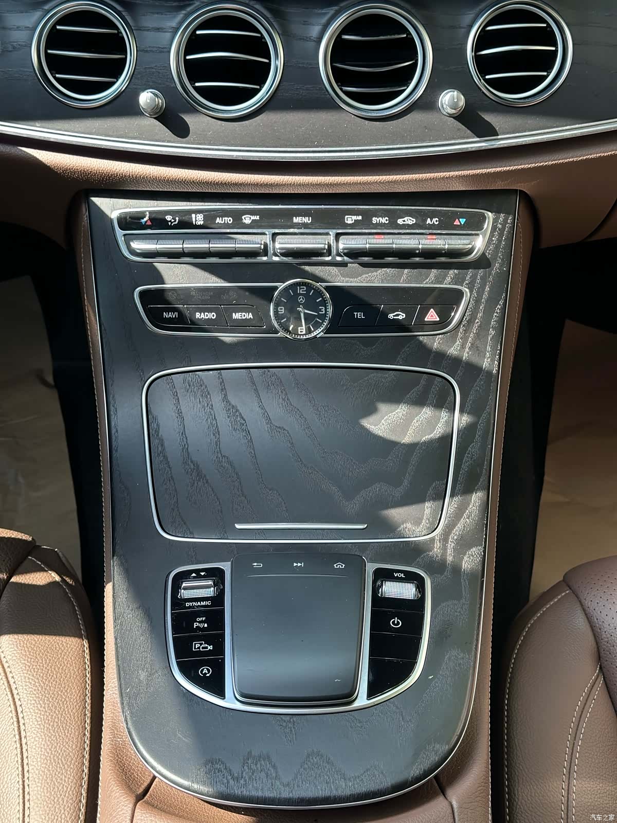 Mercedes-Benz E-Class, 2020 18