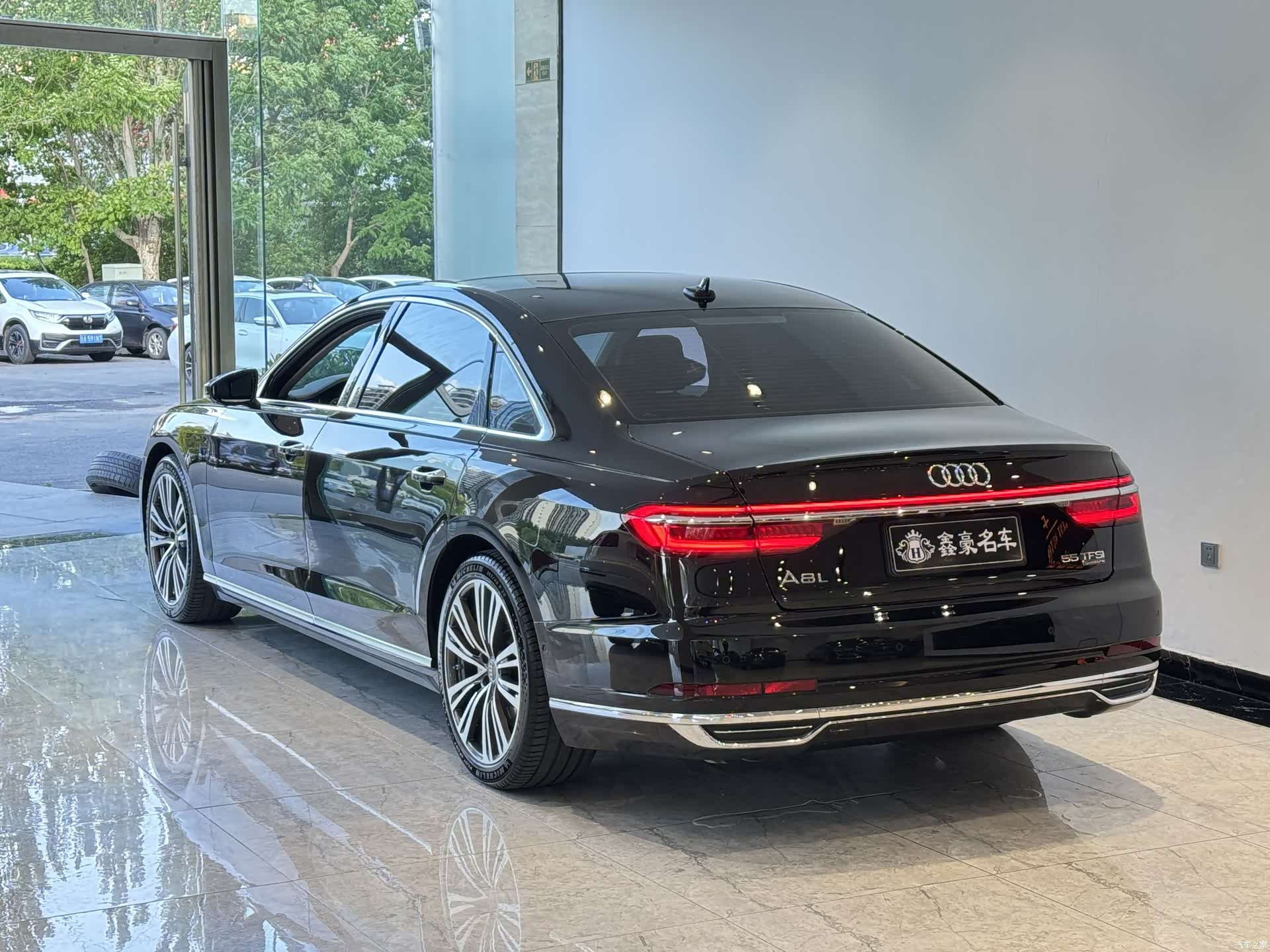 Audi A8L, 2019 23
