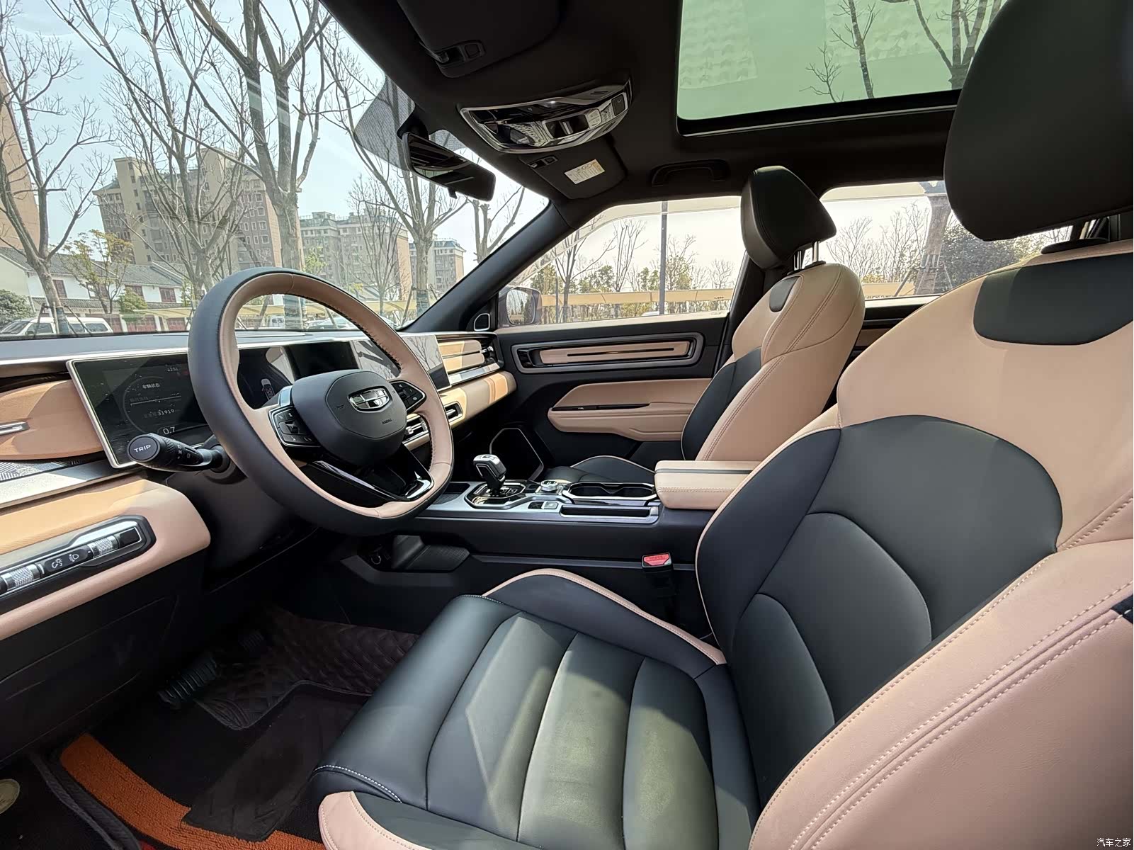 Geely Icon, 2022 12