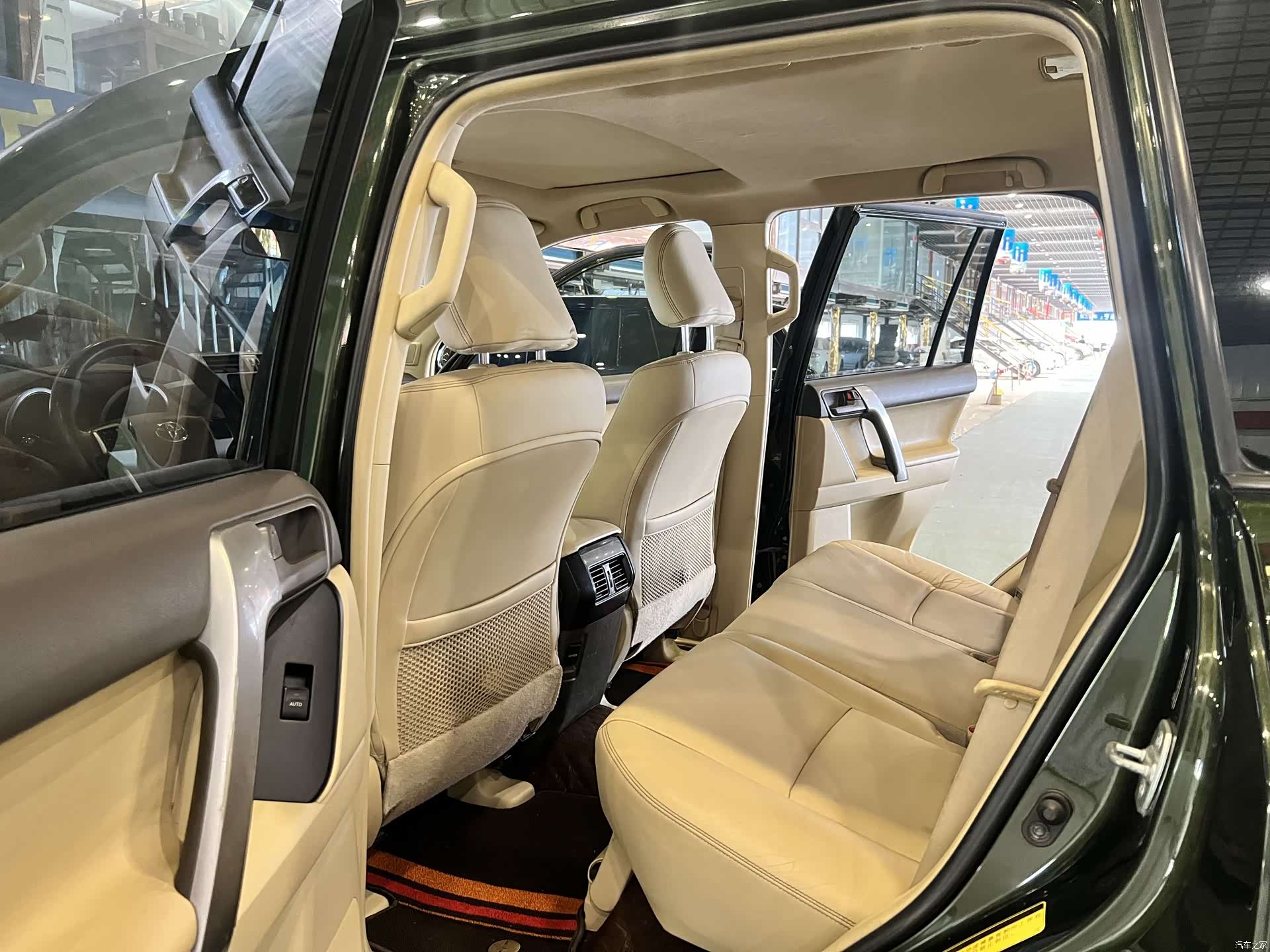 Toyota Prado, 2014 6