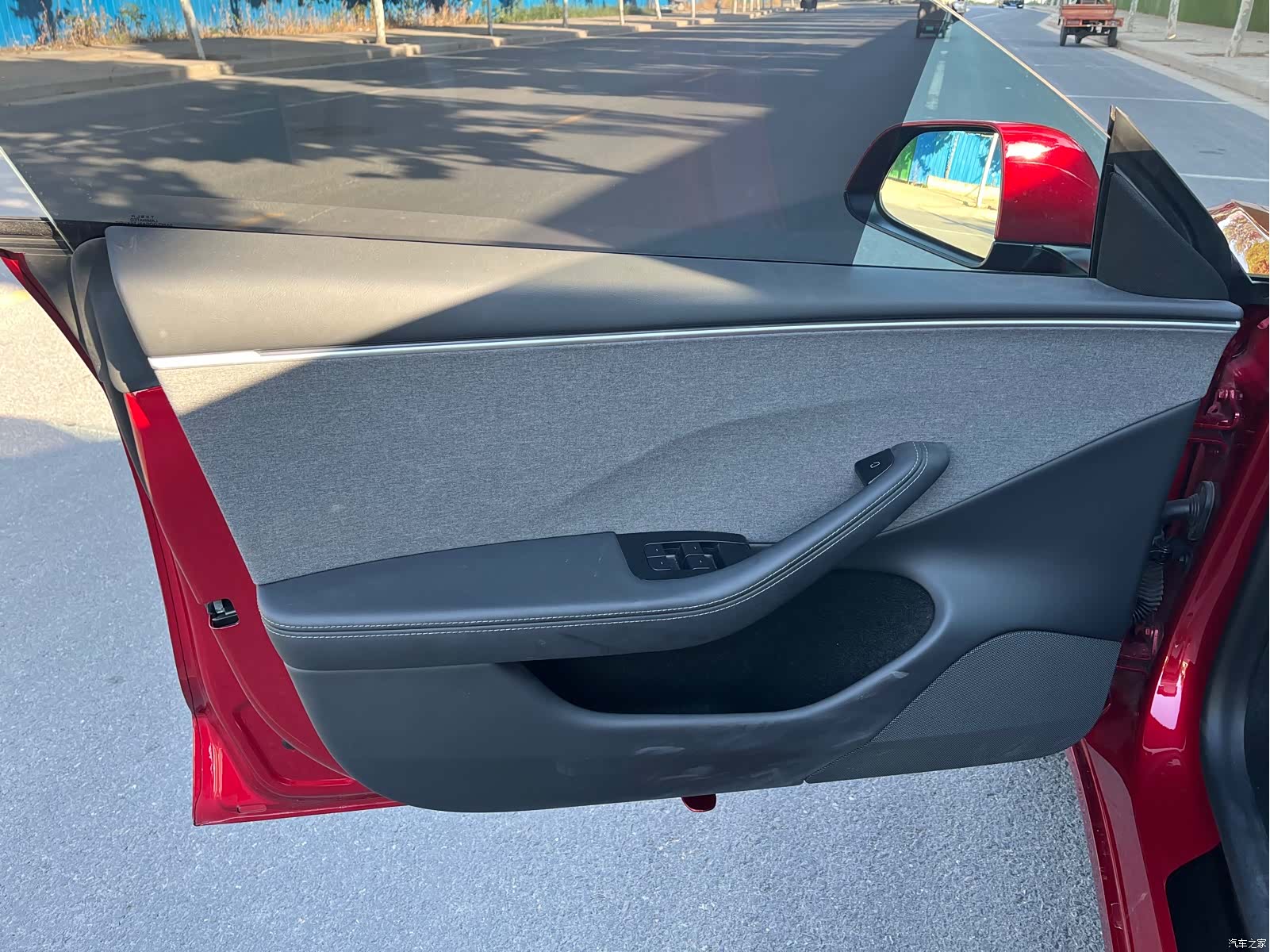 Tesla Model 3, 2024 9