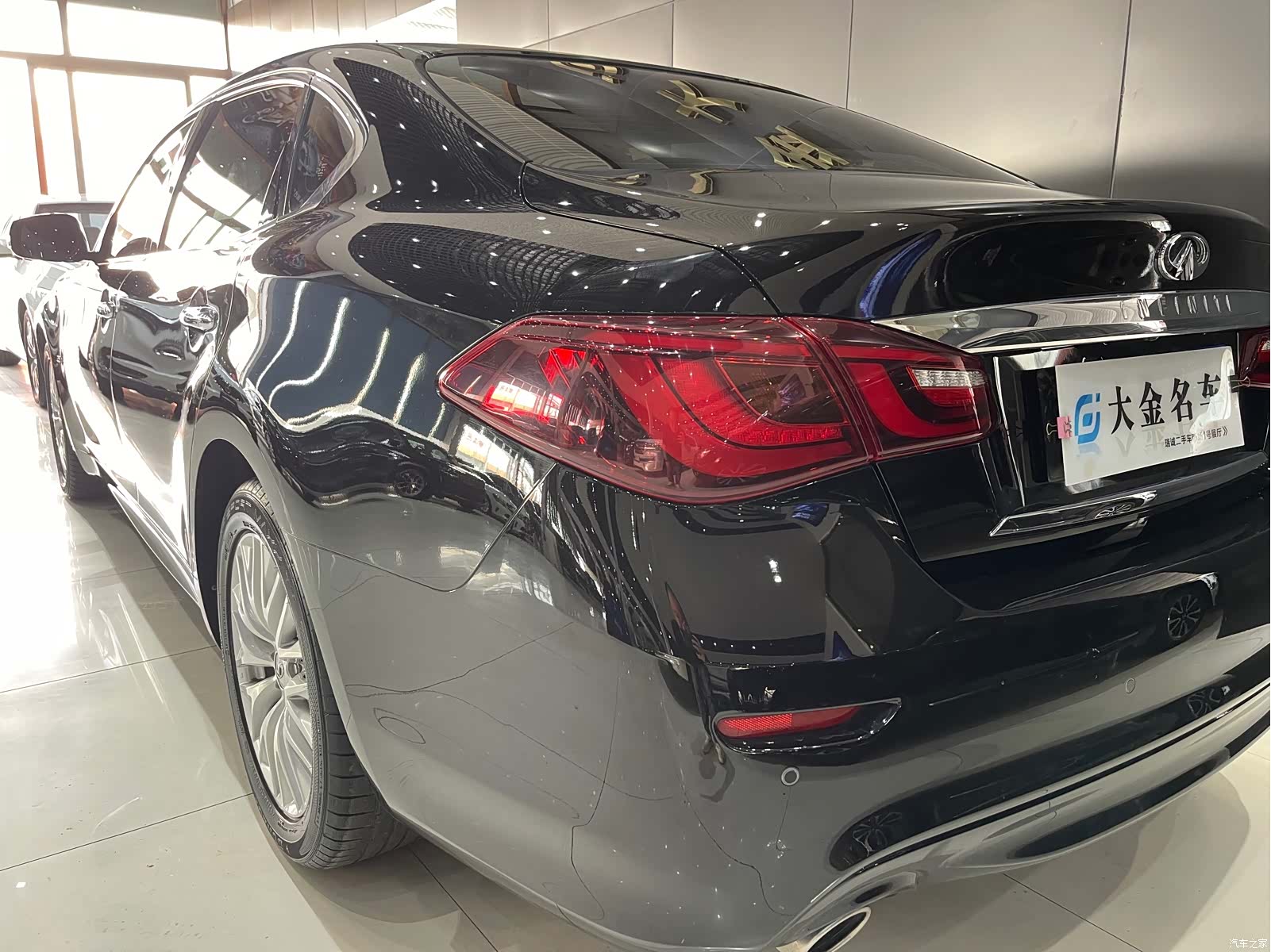 Infiniti Q70, 2018 14