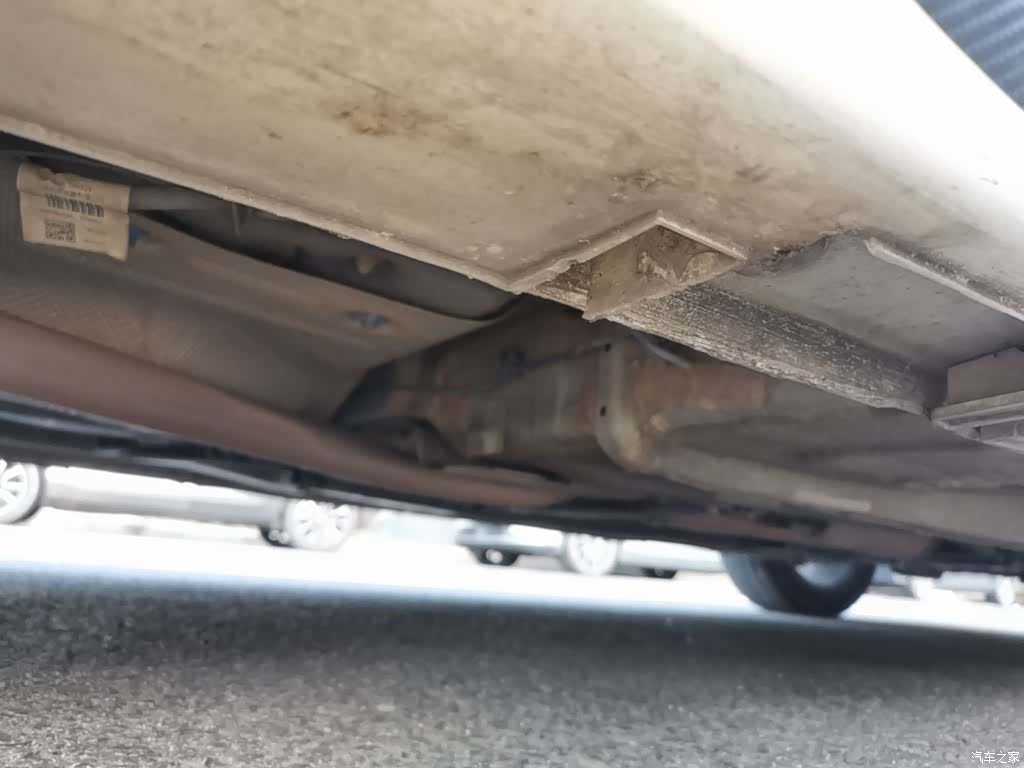 Geely Binray, 2019 17