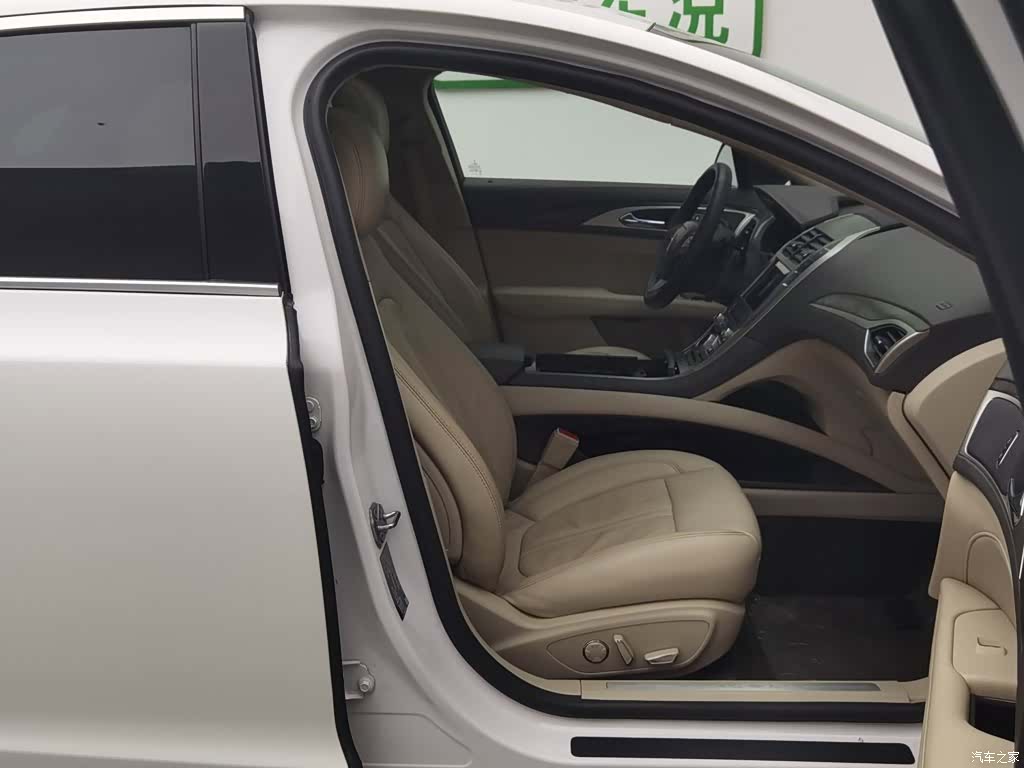 Lincoln MKZ, 2017 23