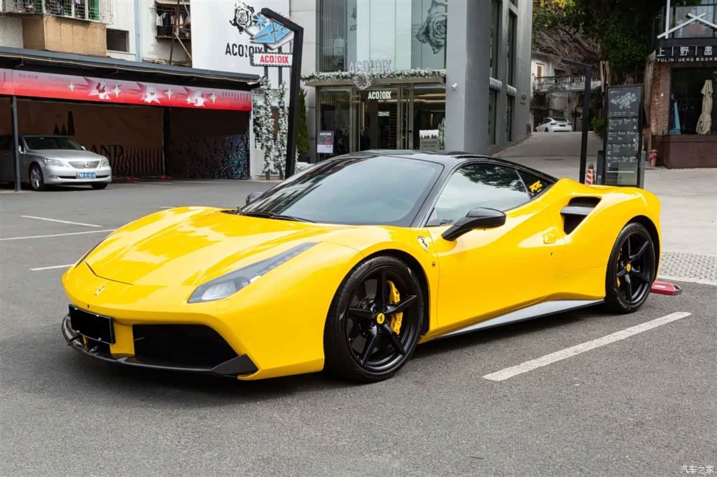 Ferrari 488, 2018 1