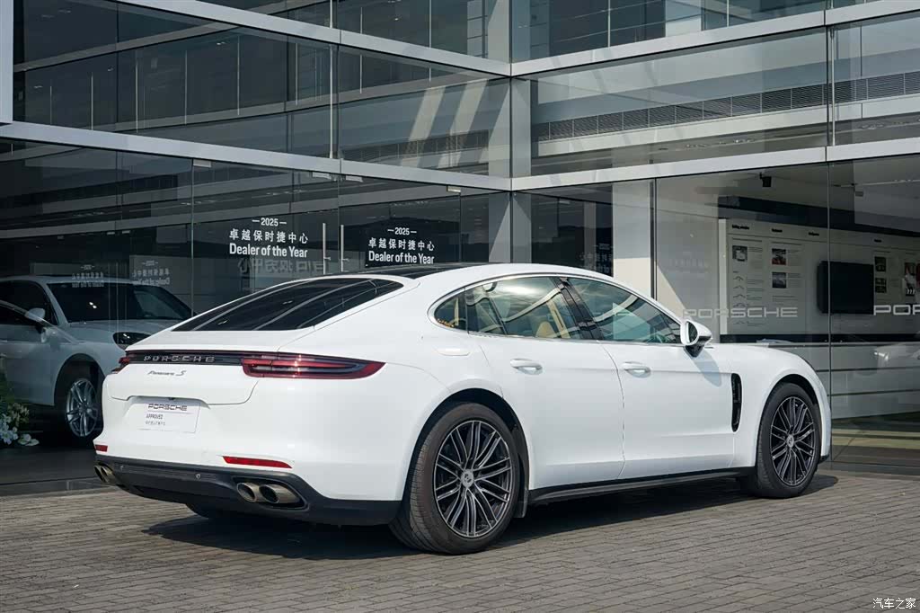 Porsche Panamera, 2018 7