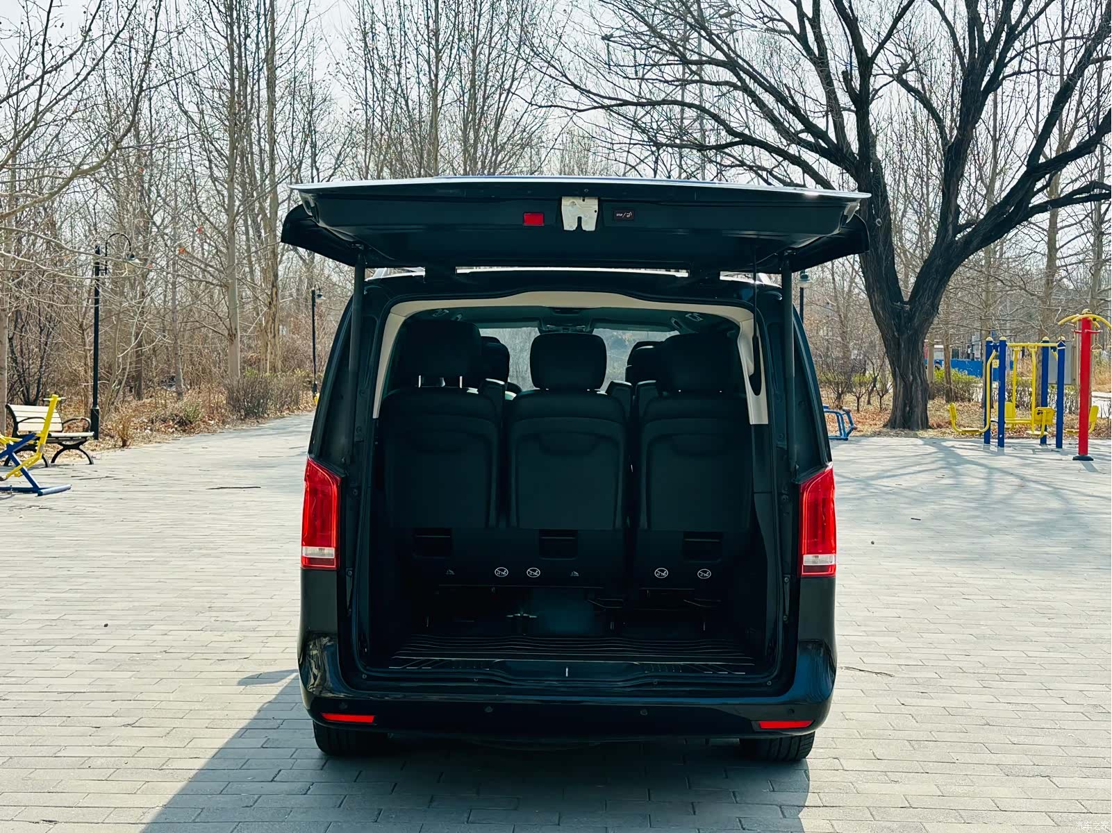 Mercedes-Benz V-Class, 2018 24