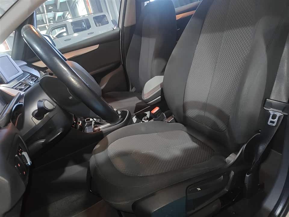 BMW 2 series station wagon