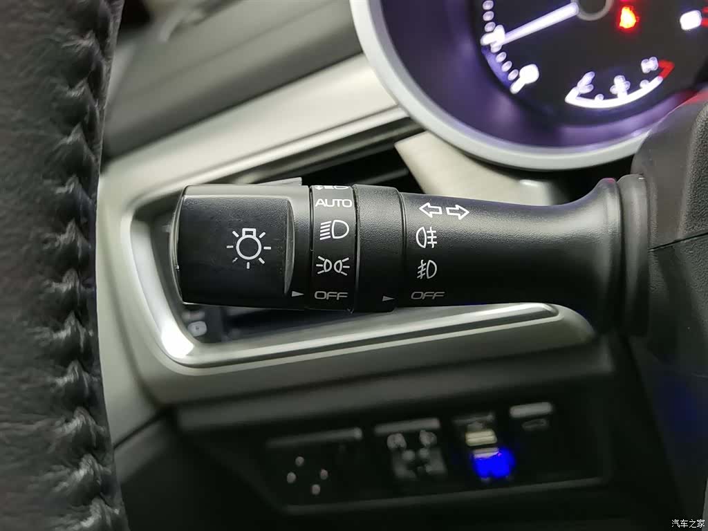 Geely Emgrand, 2017 21