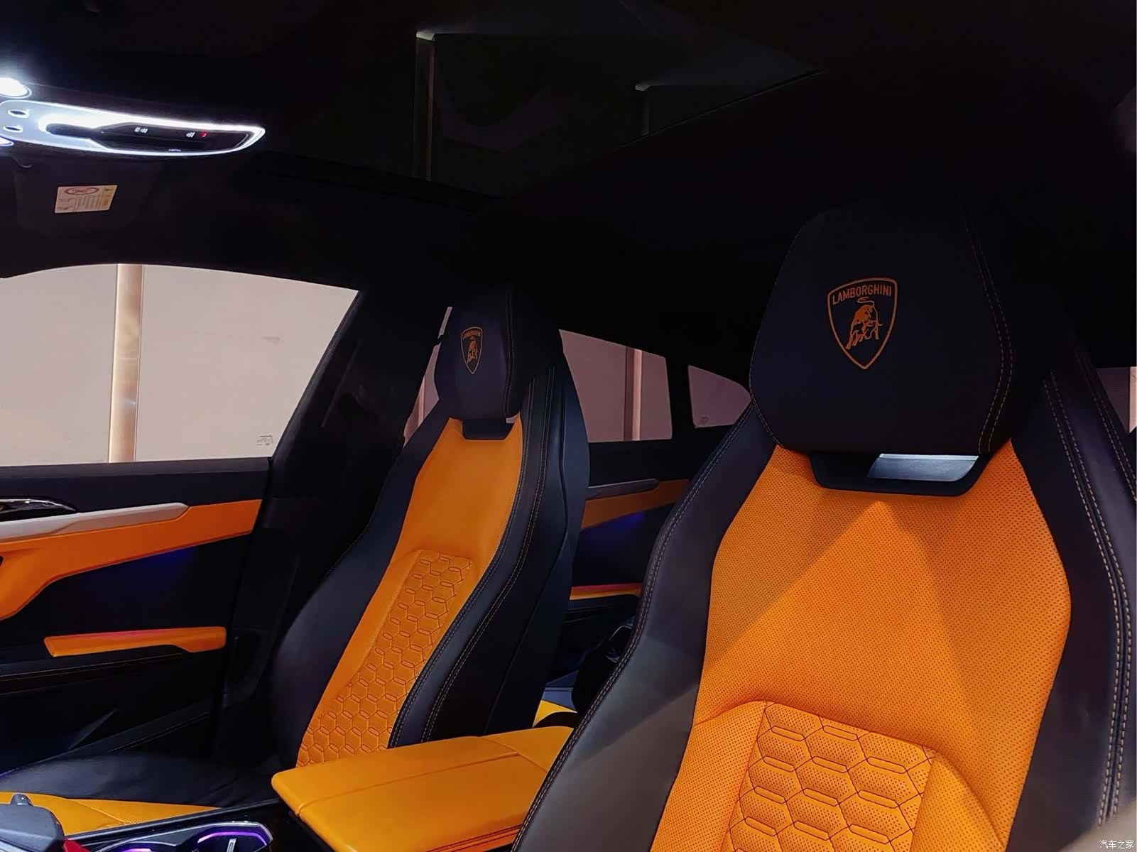 Lamborghini Urus, 2019 12