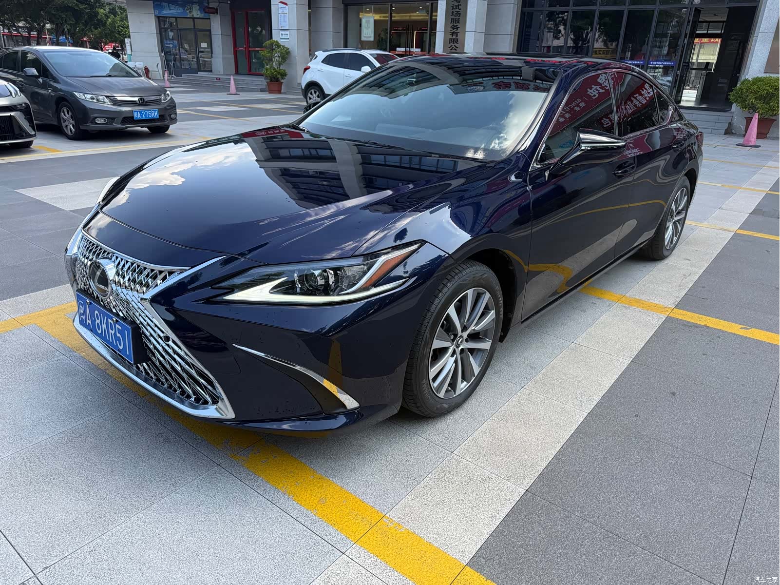 Lexus ES, 2020 1